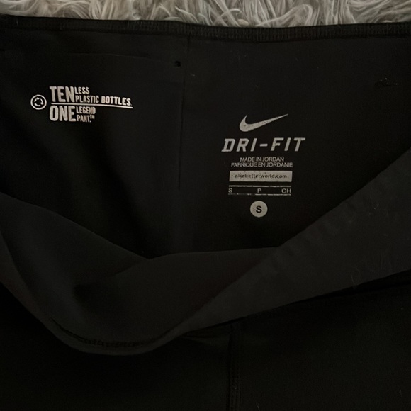 Nike cropped leggings - Picture 3 of 5